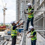 Why Main Contractors in Malaysia Are Demanding Specialist Erection and Dismantling Services